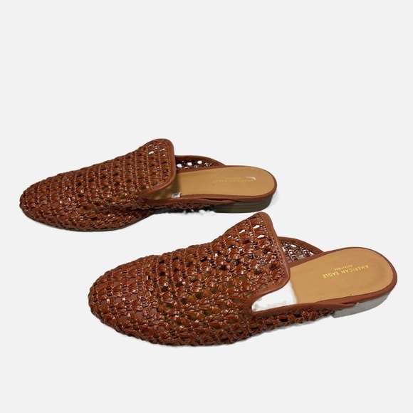 AMERICAN EAGLE OUTFITTERS BROWN LOW HEEL WOVEN SLIDES size 11 - Picture 2 of 10